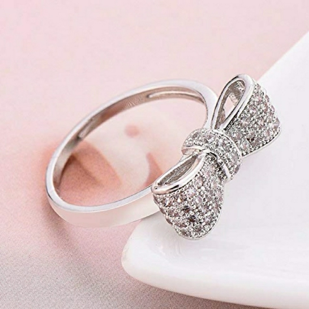 Silver Box / Bow Tie Ring
